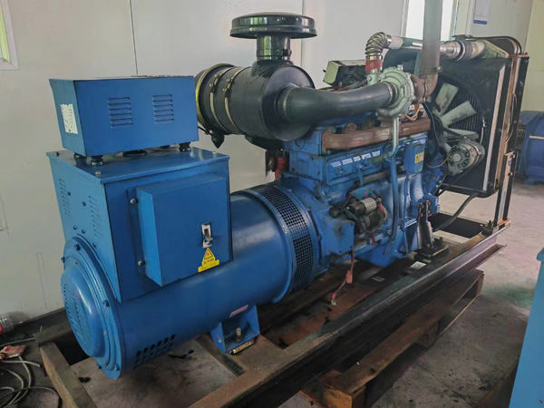 若羌100kW柴油发电机组使用多级机油有哪些优缺点？